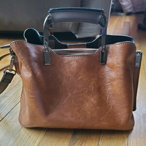 Rofozzi trinity vegan‎ leather floral print lining 3 compartment handbag